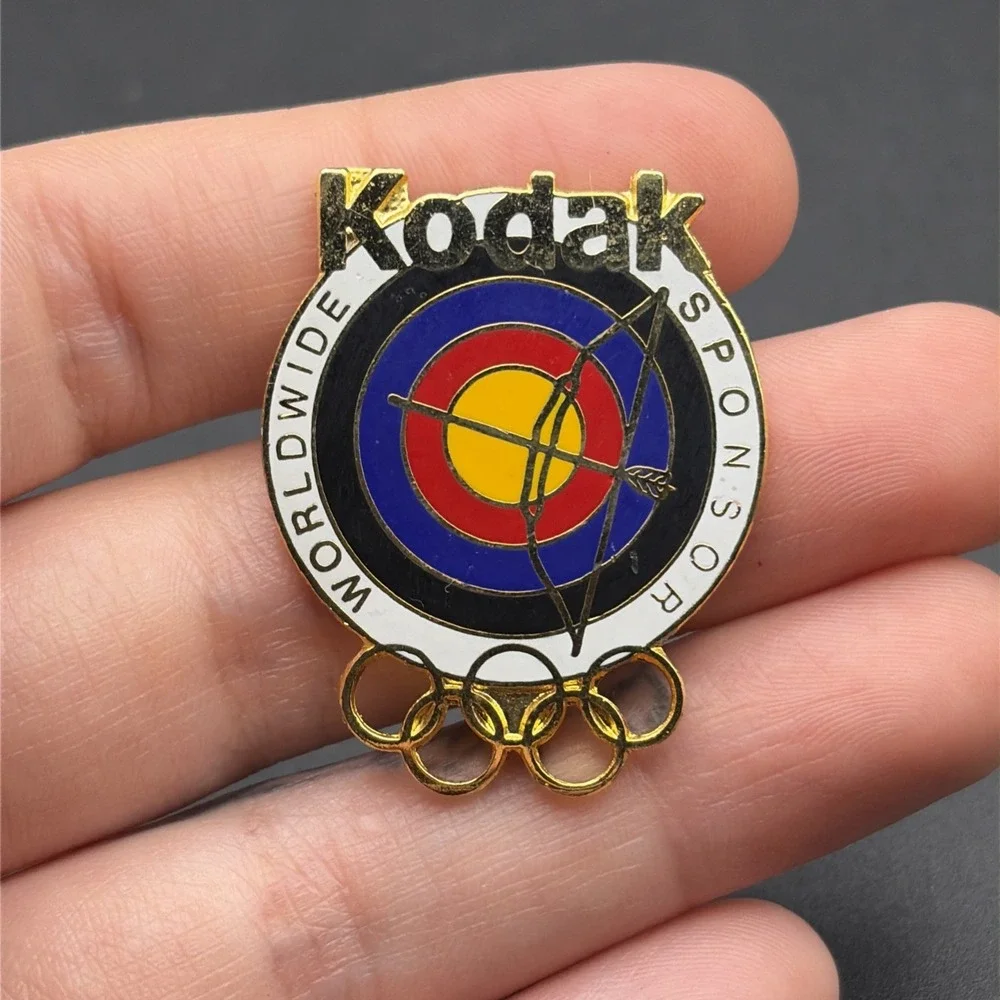 Vintage Kodak Worldwide Sponsor Archery Event Olympics‎ Lapel Hat Pin